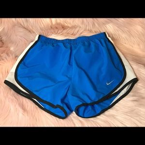 Nike Fit Dry Running shorts size S